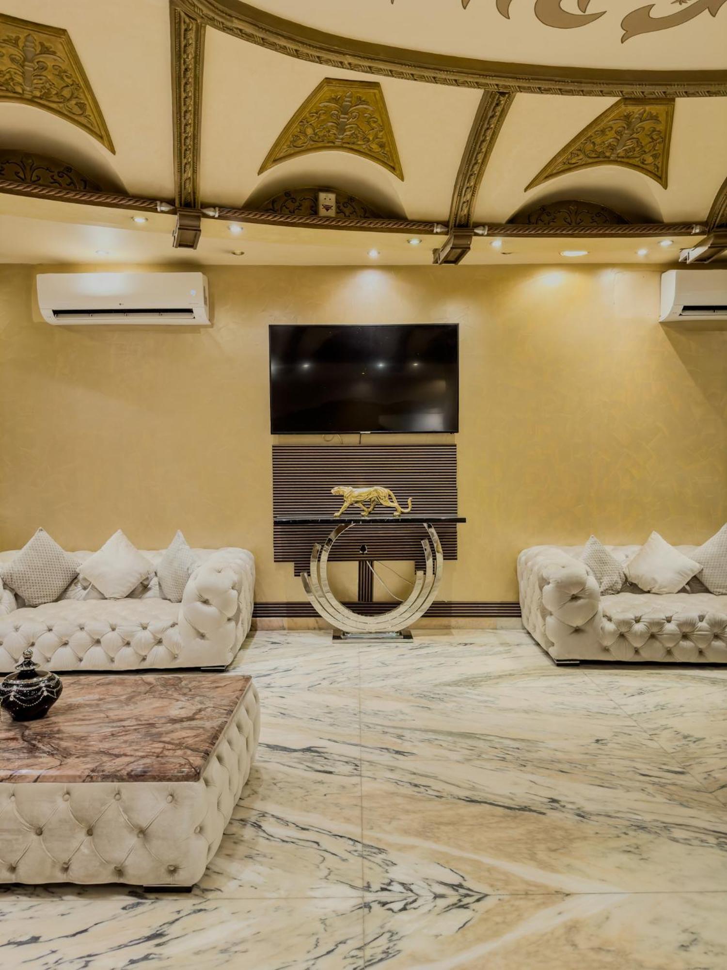 Comfort Inn AL TAAWON FAMILY ONLY Riyadh Eksteriør bilde